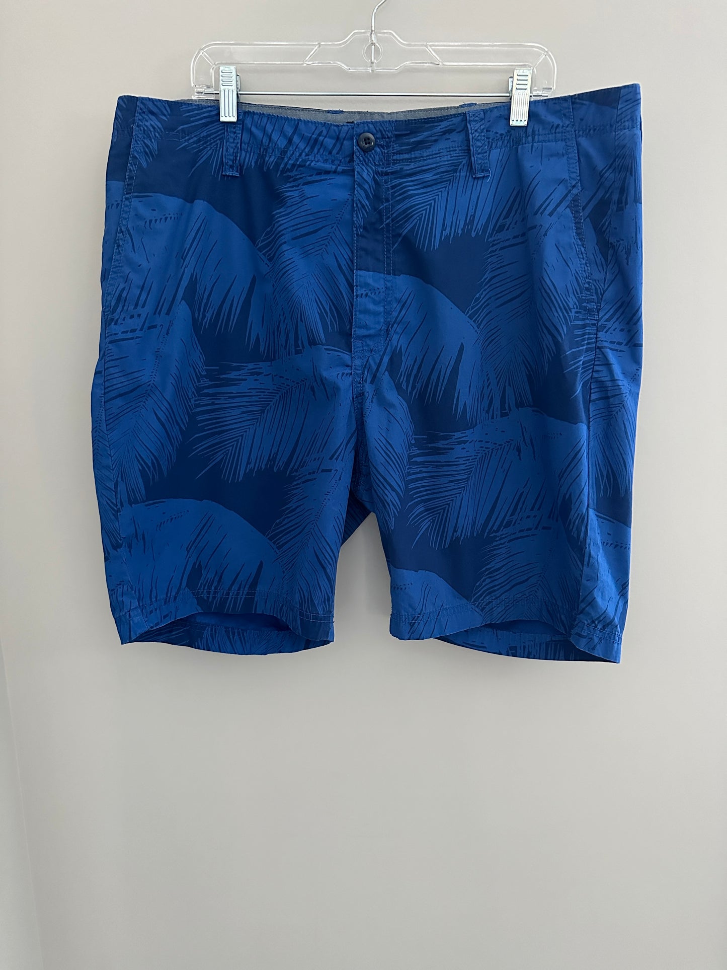 Nautica Size 38W Blue Botanical Print Shorts, 8.25" inseam