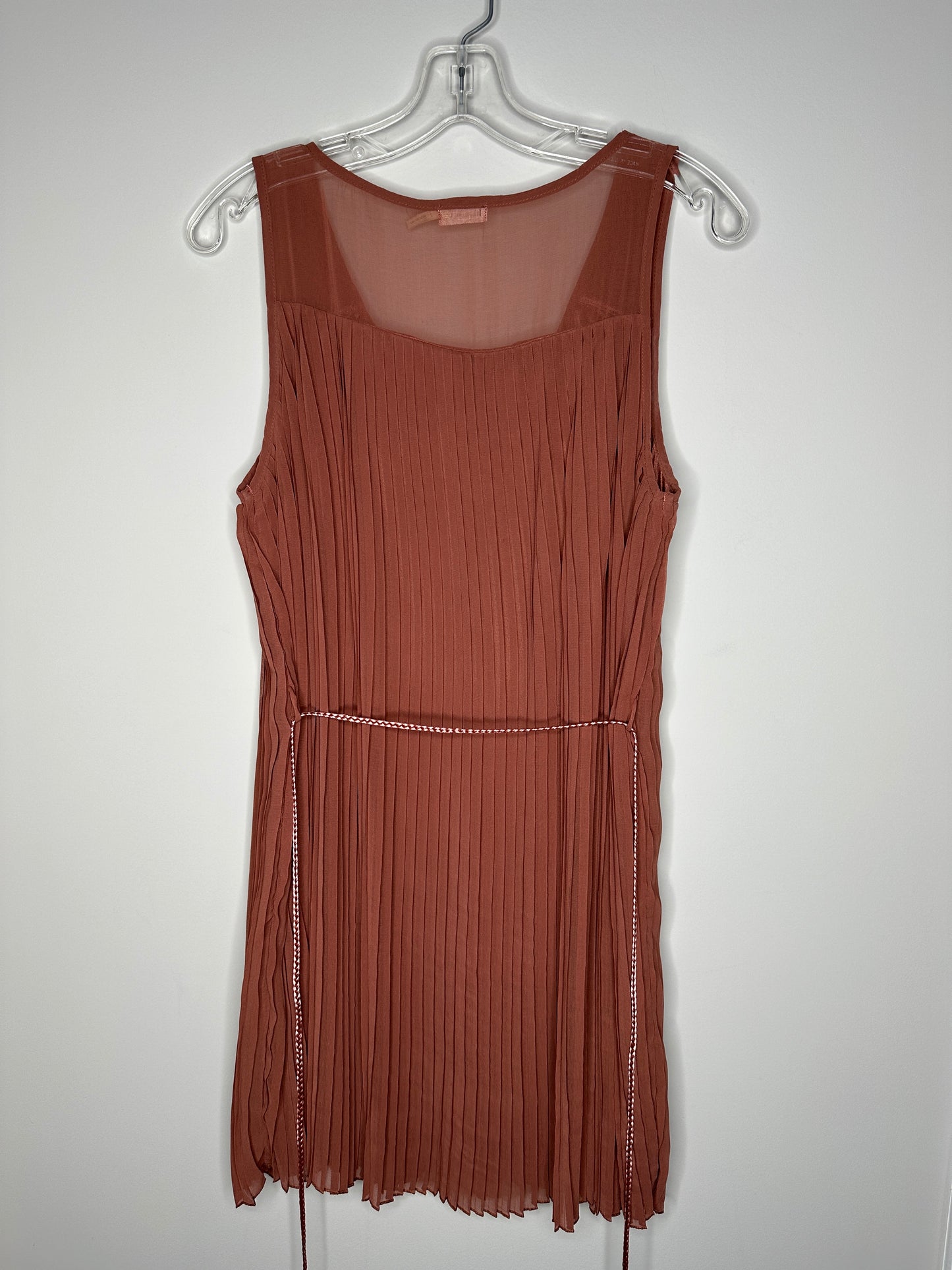 Blue Bird Size L Cinnamon-Colored Sleeveless Pleated Dress