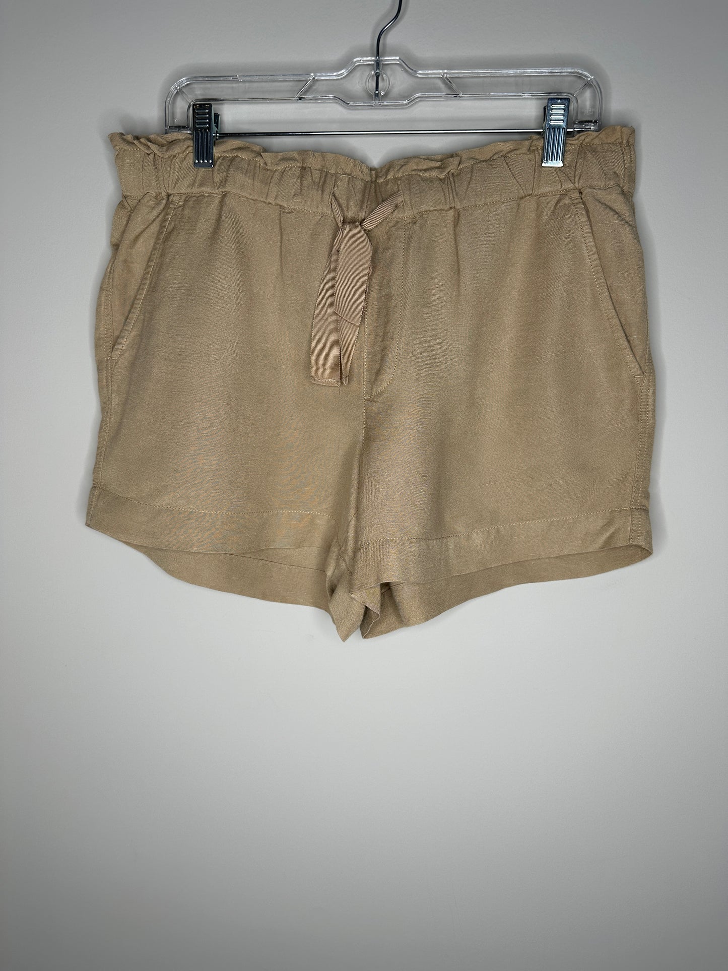 LOFT Size M Tan Linen-Blend Paper Bag Shorts