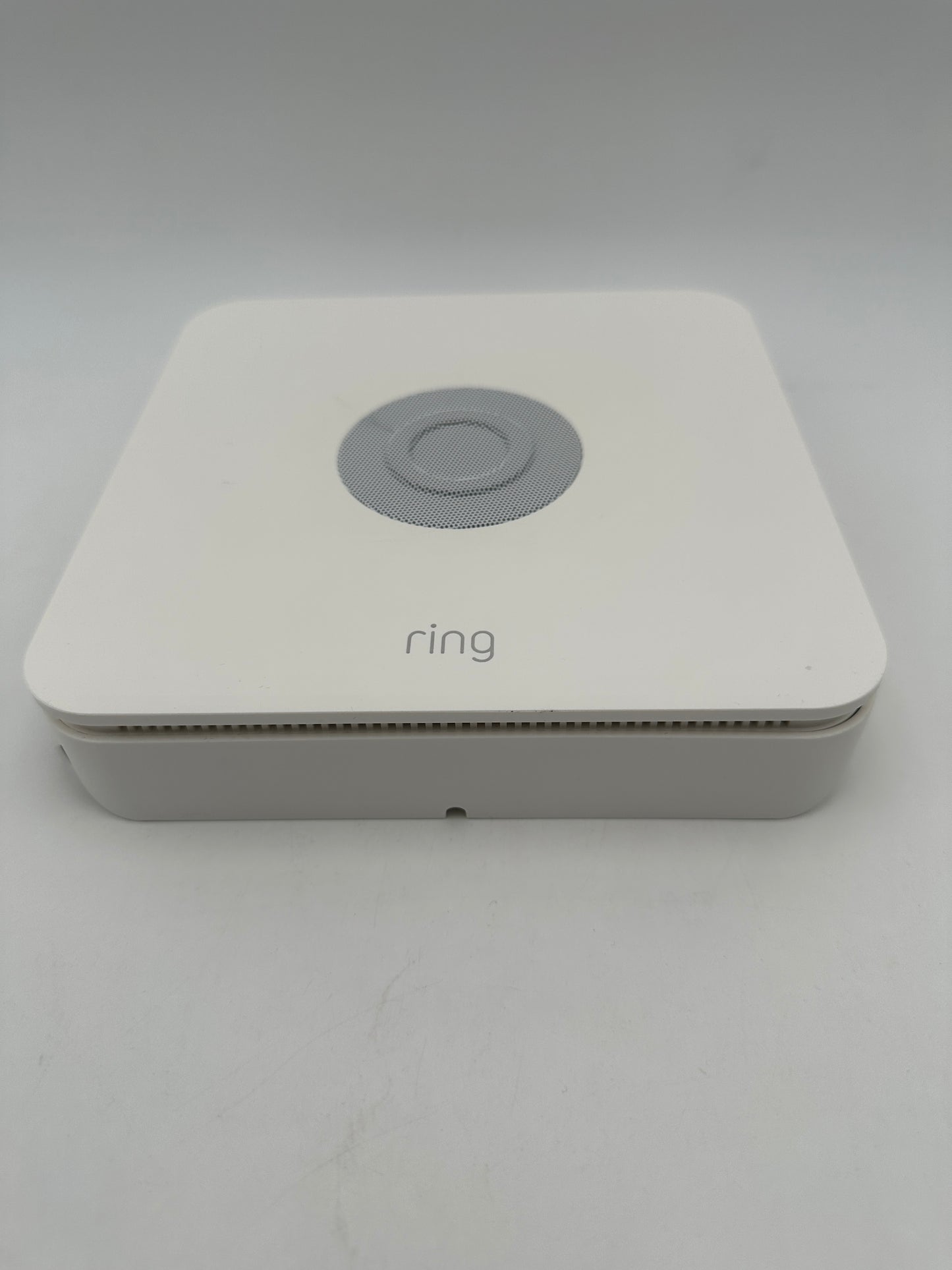 Ring Alarm White Base Station US White 4HB1U9-0EN0 with Power Cord