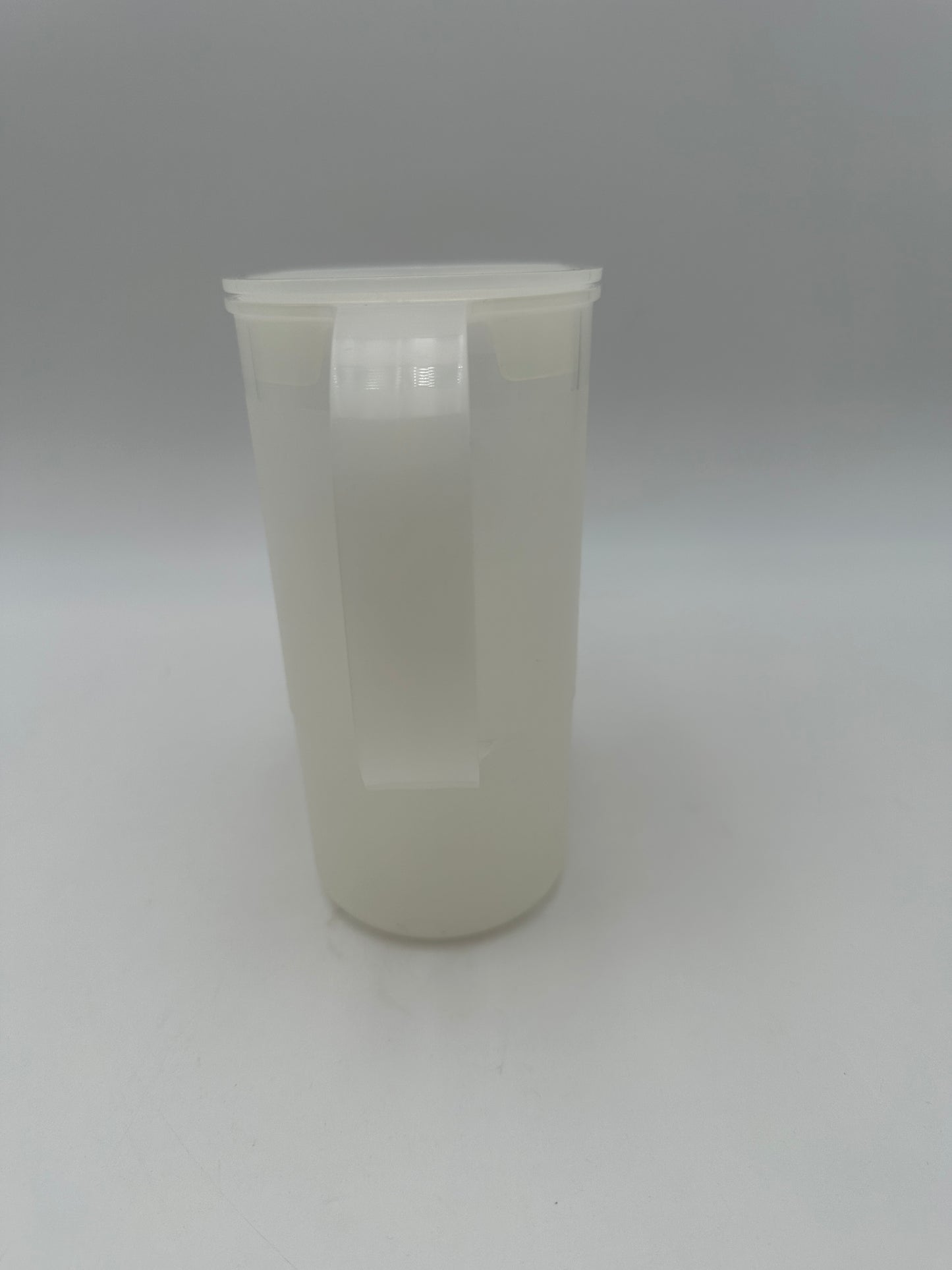 Tupperware Clear Slim 1 Quart Pitcher