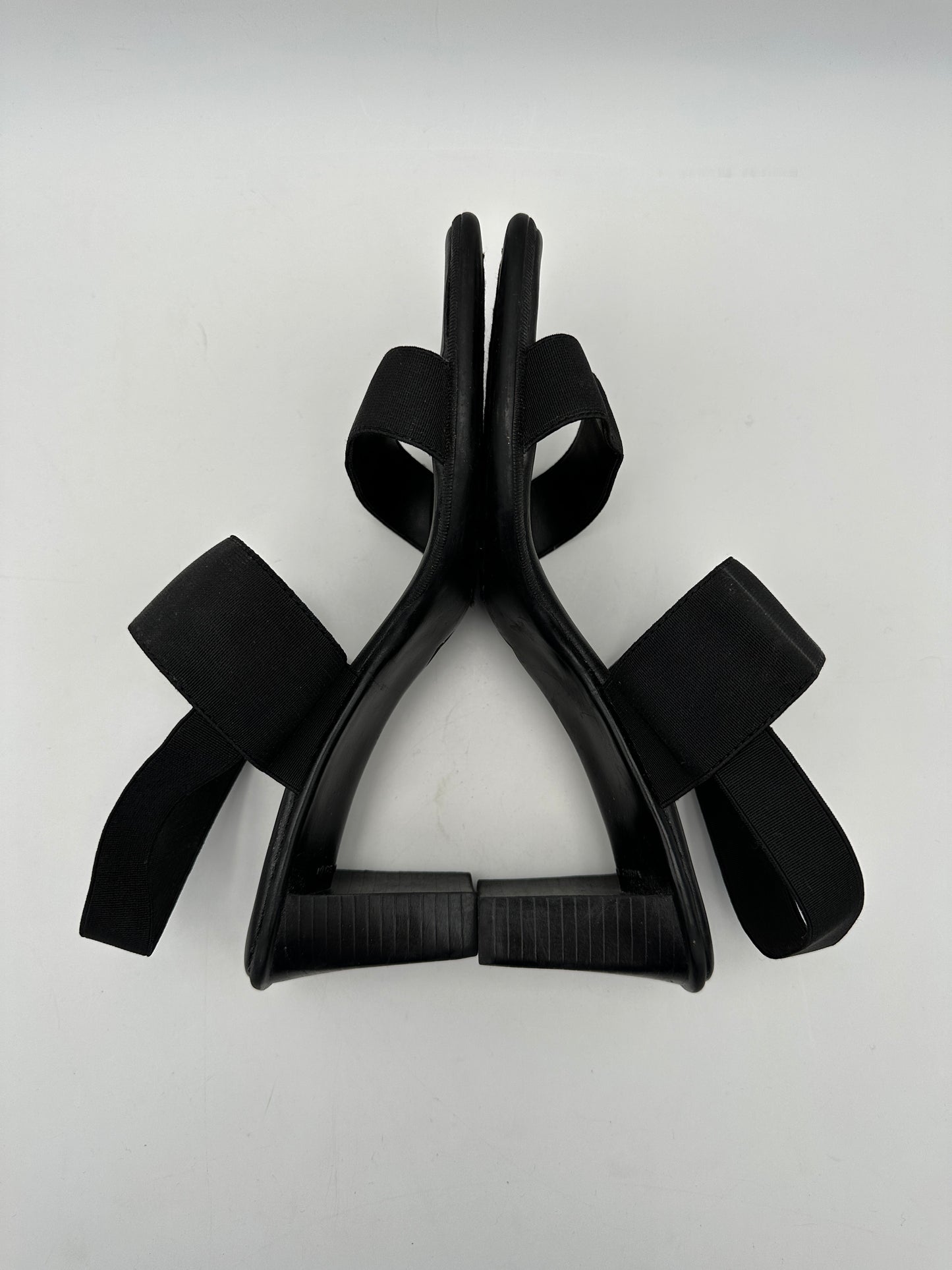 Cherokee Size 7 Black Elastic Band Slip-On Heel Sandals