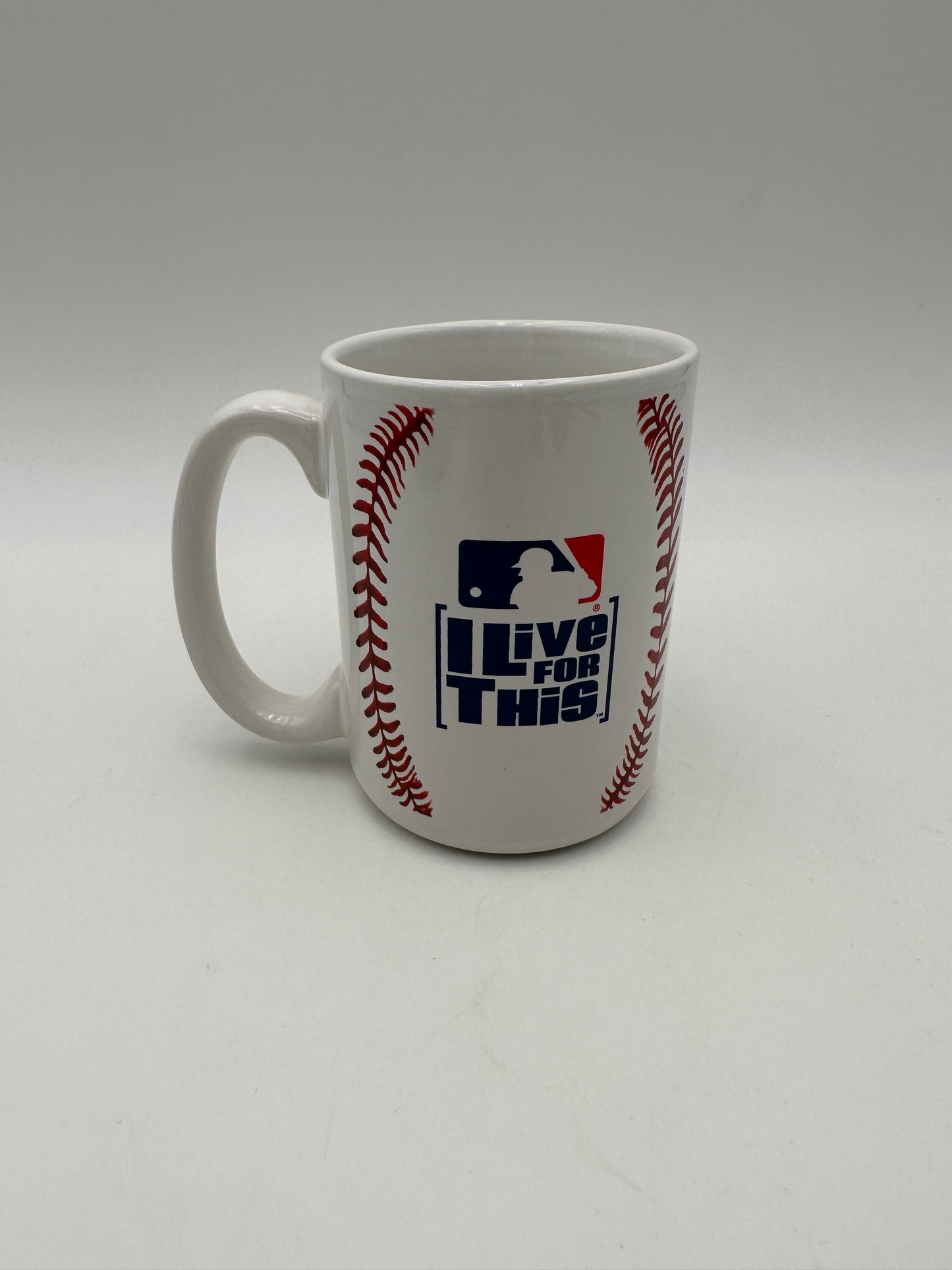 MLB White Ceramic Minnesota Twins Mug w/Metal Logo