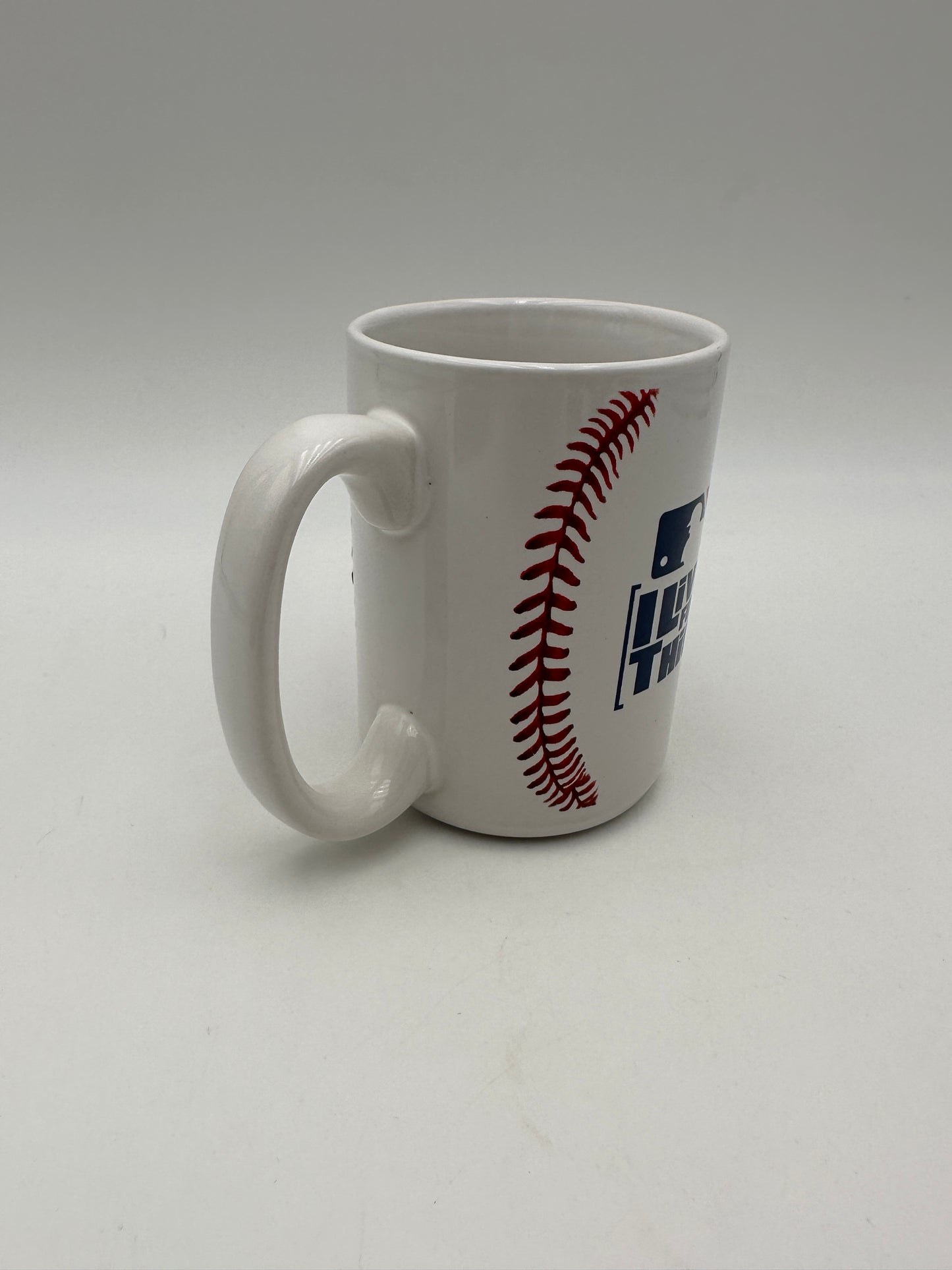 MLB White Ceramic Minnesota Twins Mug w/Metal Logo