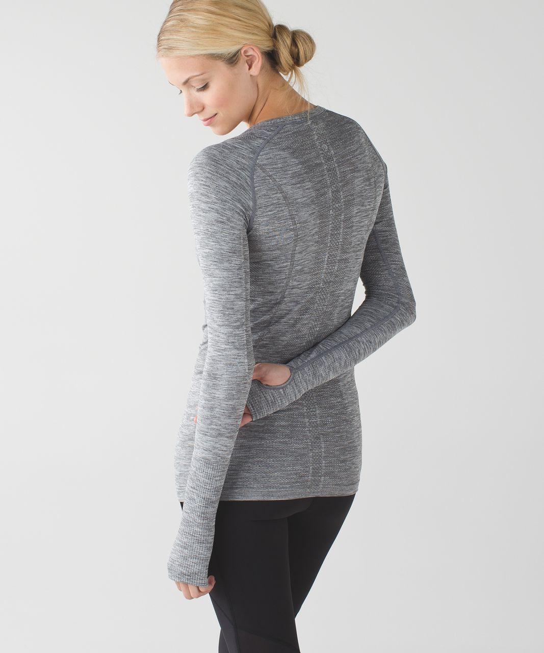 Lululemon Athletica Size 8 Heathered Gray Swiftly Tech Long Sleeve Crew