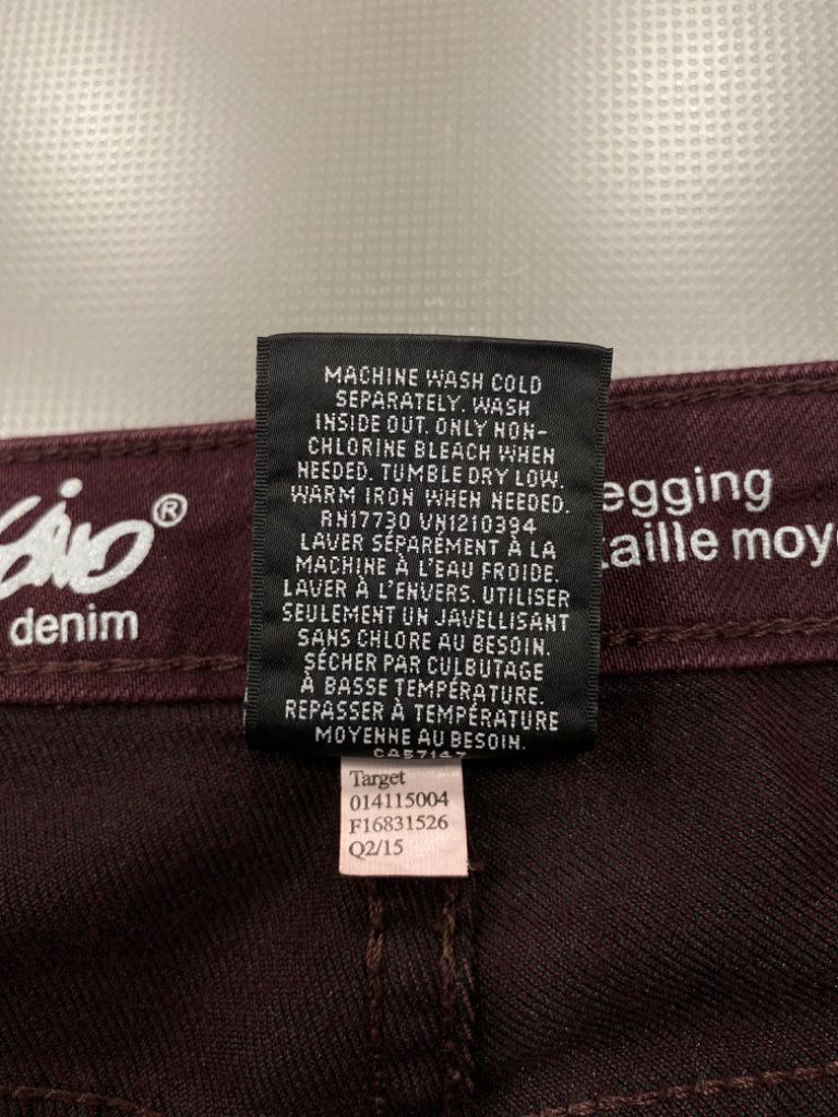 Mossimo Size 4/27 Burgundy Mid-Rise Jegging