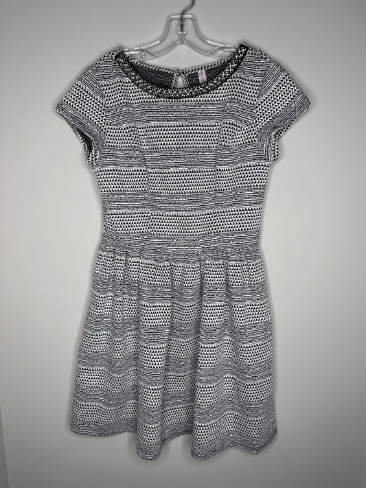 Xhilaration Size S Black & White Geometric Short Sleeve Tunic Dress, EUC