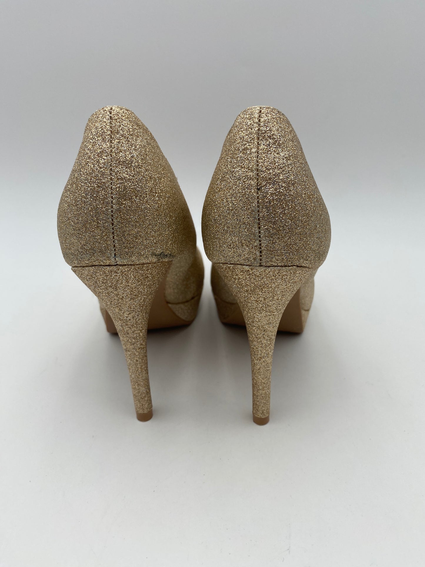 Olsenboye Size 7.5 M Gold Glitter OPepper Platform Pumps, 4.5" heel