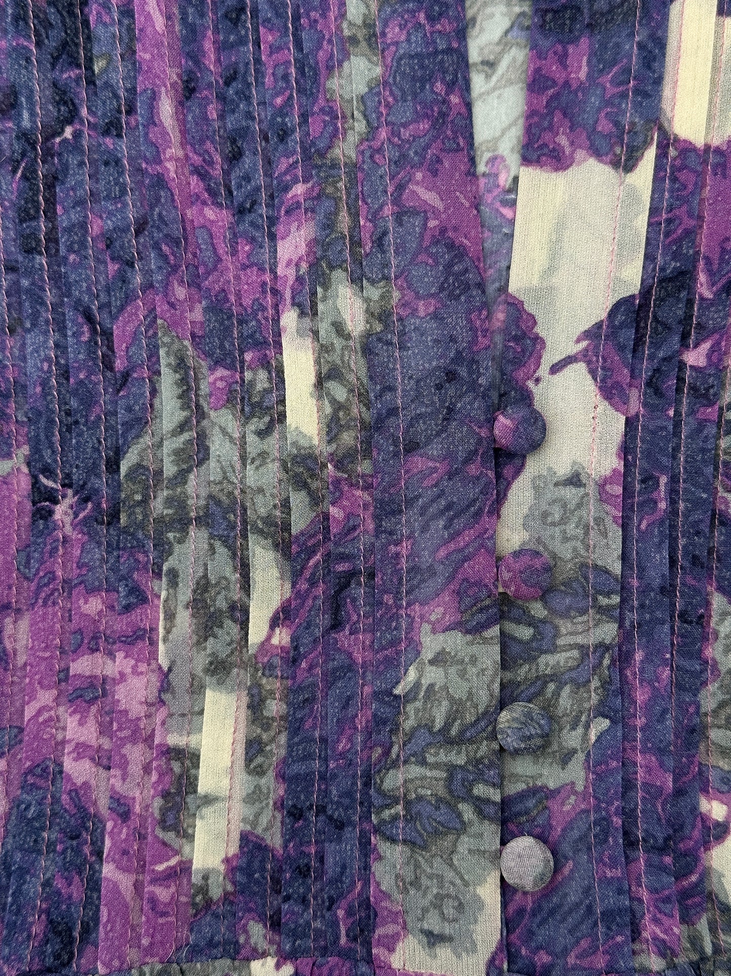 Joie Size XS Purple & Gray Floral 3/4 Sleeve Silk Blouse, EUC (runs large - please see meas.)