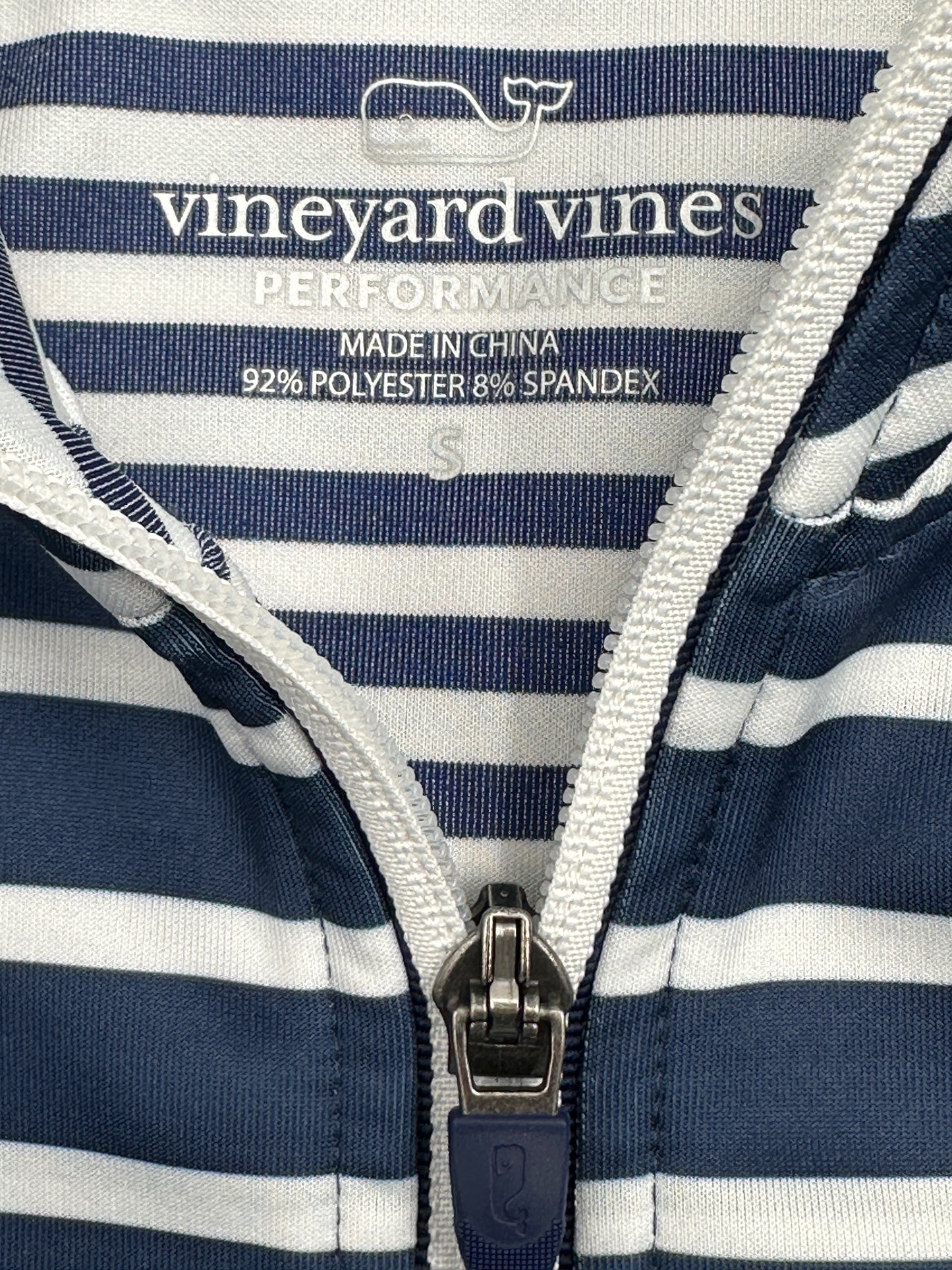 Vineyard Vines Performance Size S Blue & White Striped 1/4 Zip Top