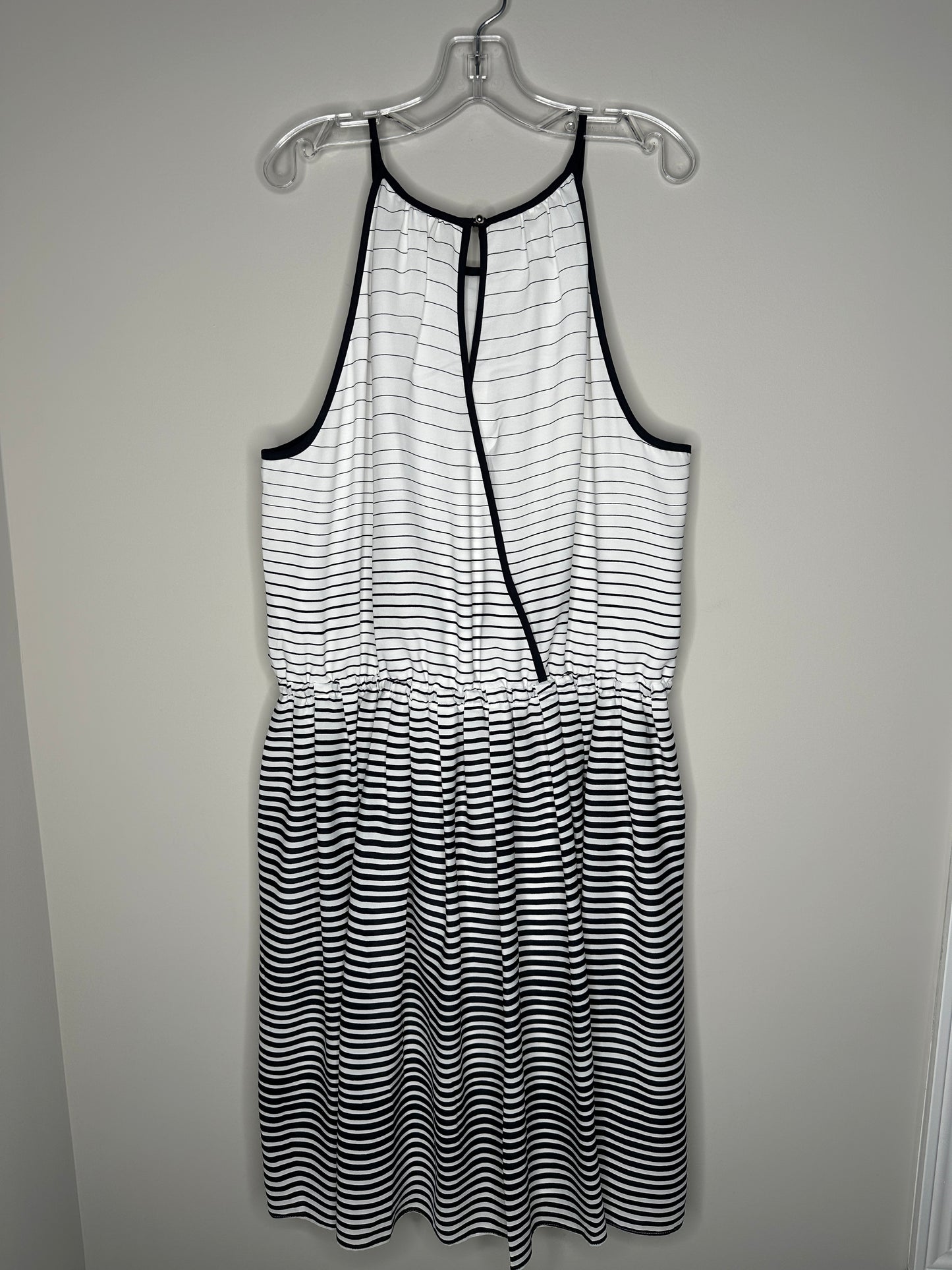 Banana Republic Size 14 White & Navy Blue Striped Sleeveless A-Line Dress