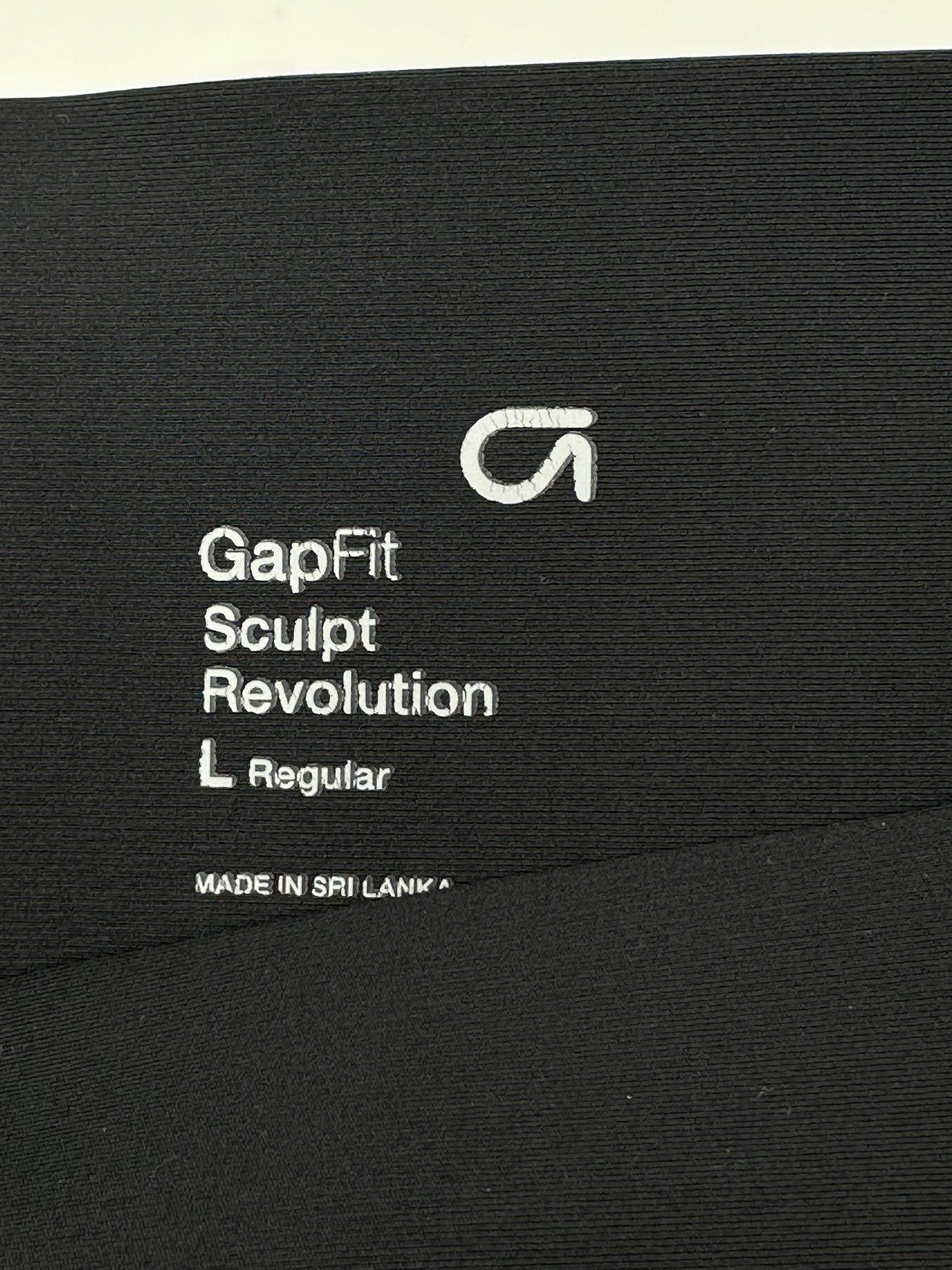 GapFit Size L Regular Black Sculpt Revolution Capri Leggings (currently have qty 2)