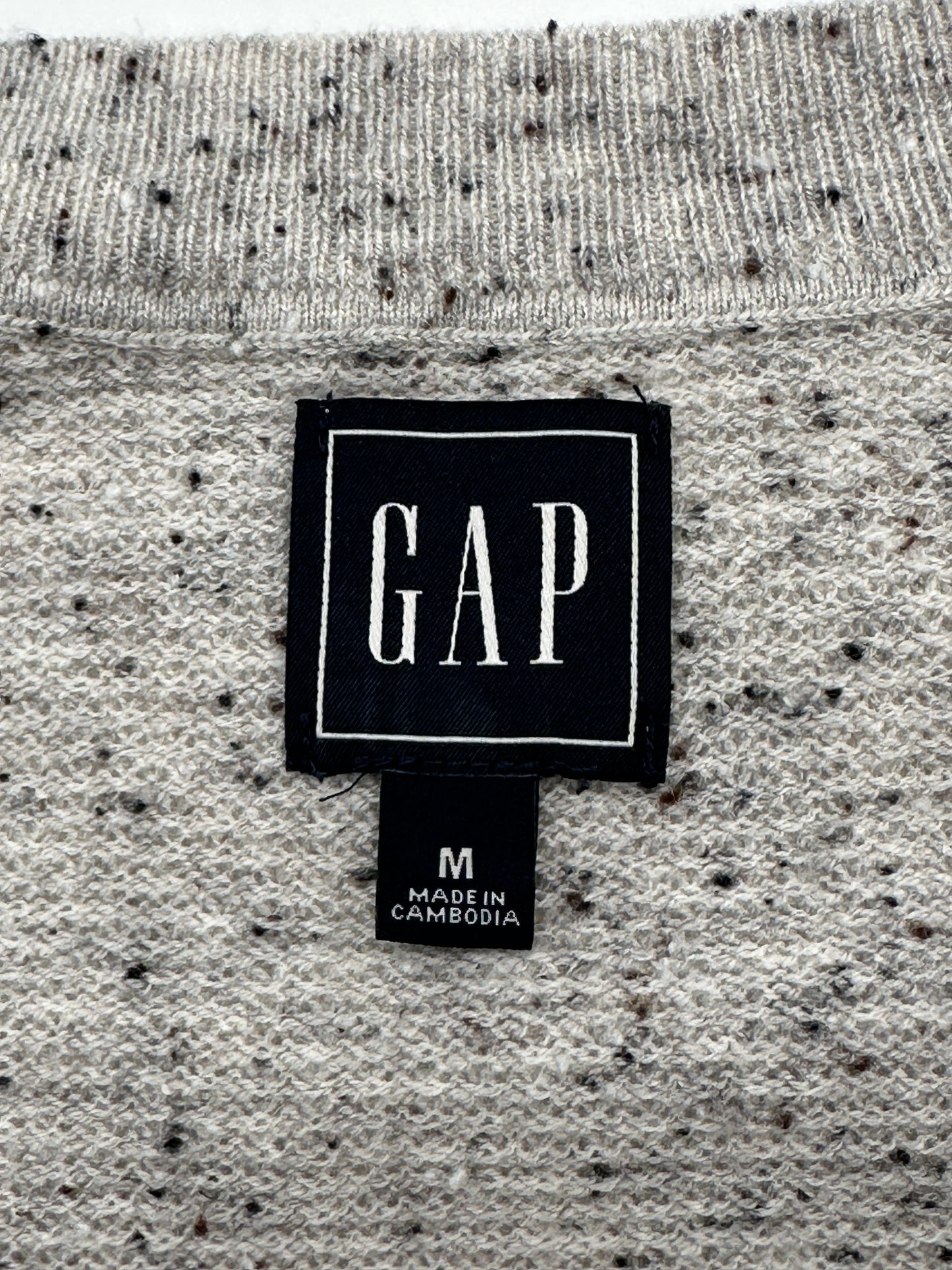 GAP Size M Light Gray w/Black Fleck V-Neck Sweater
