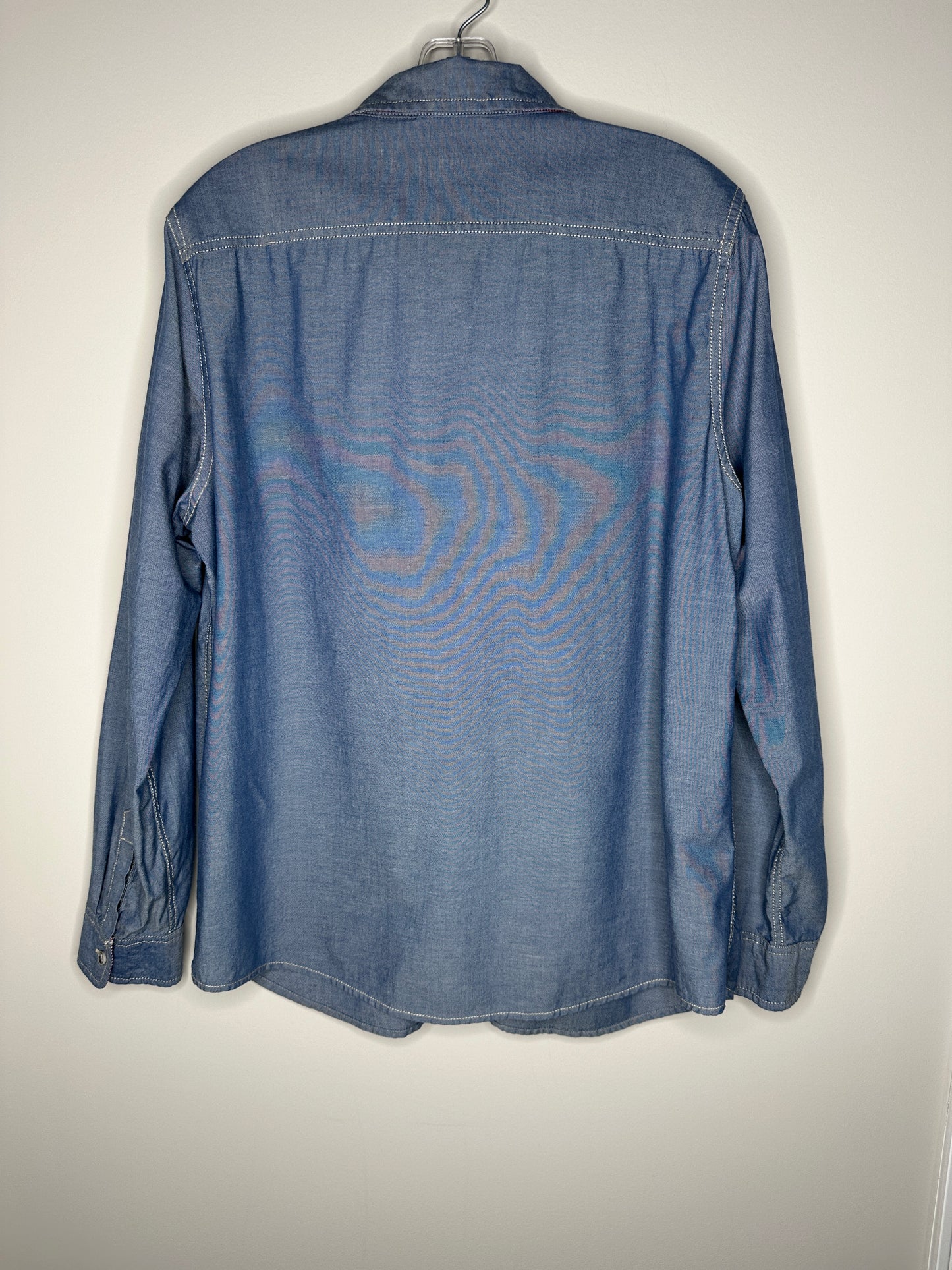 Weatherproof Vintage Size L Blue Chambray "Indeed Brewing" Long Sleeve Shirt