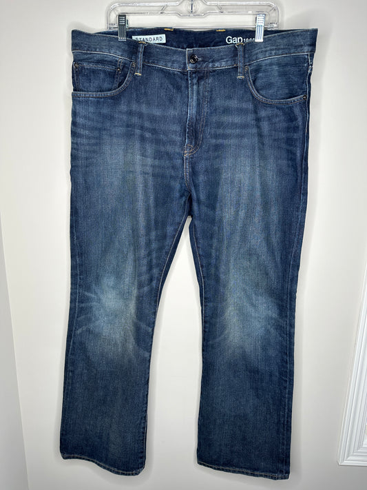 Gap 1969 Men's 38x30 (marked) Standard Blue Denim Jeans