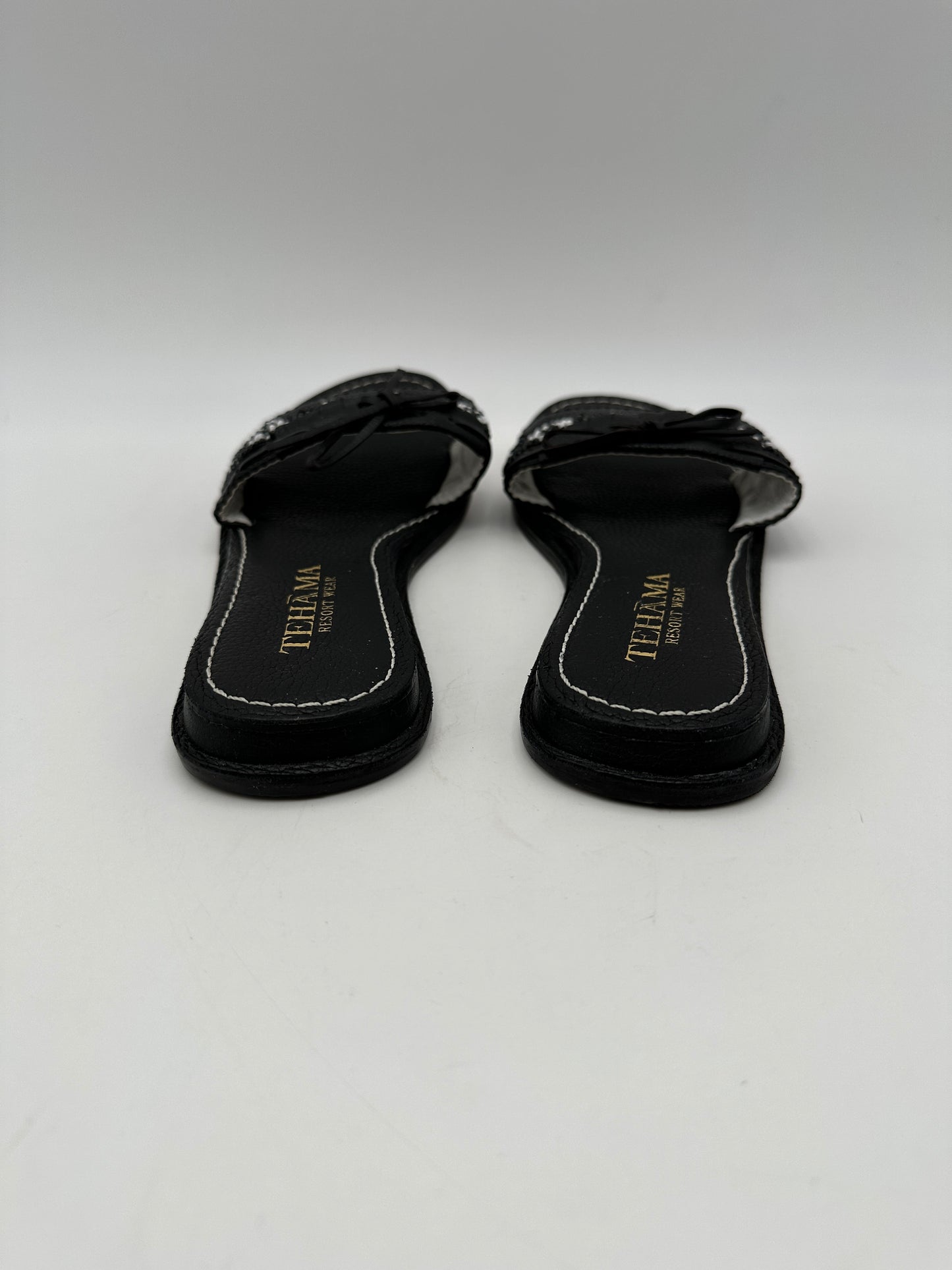 Tehama Resort Wear Size 7 M Black Leather Slip-On Flat Sandals