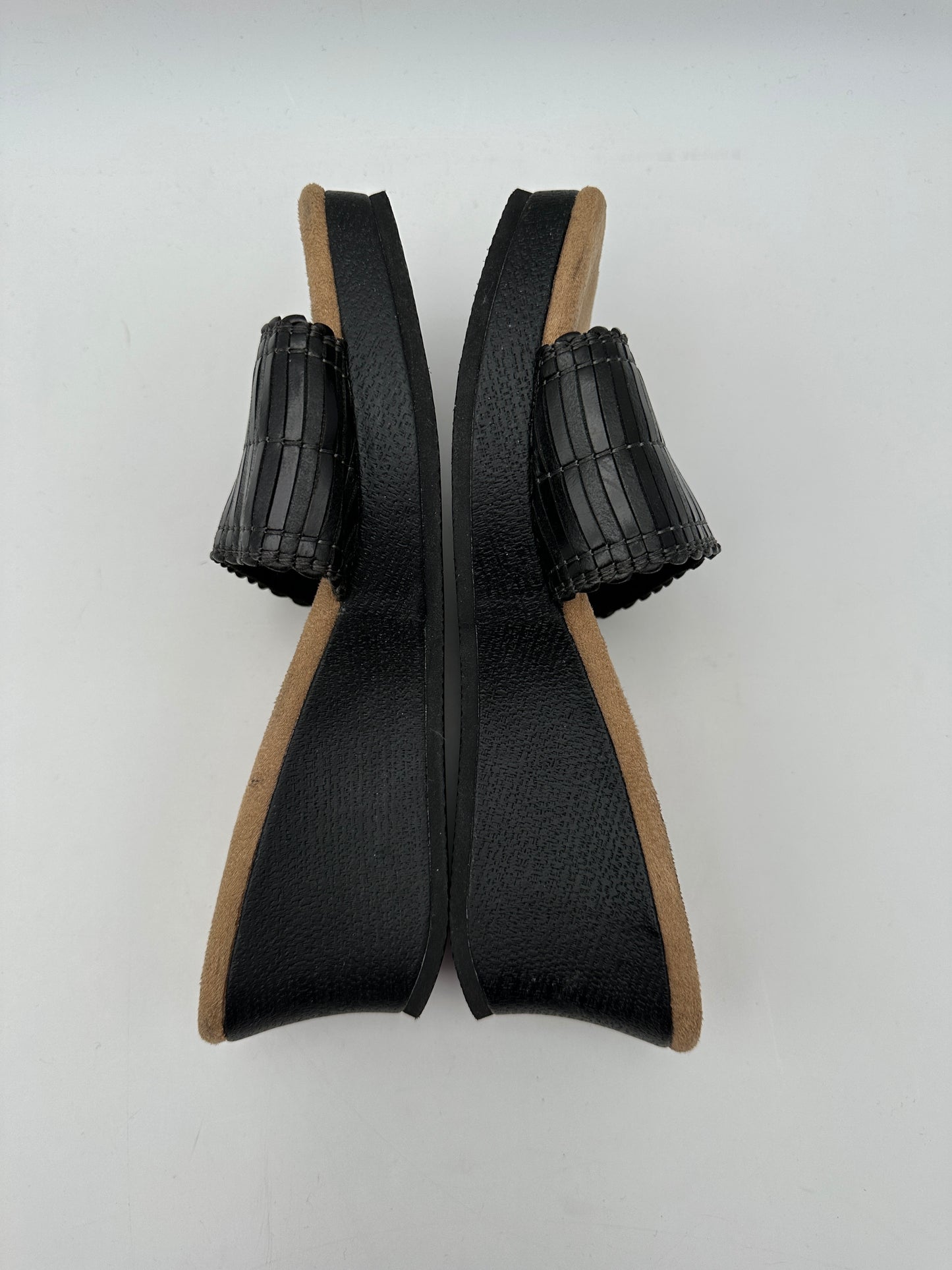 Mudd Size 7.5 M Black "Lenore" Slip-On Platform Wedge Sandals