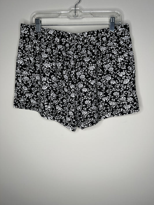 LOFT Size M Black w/White Flowers Linen Blend Culotte Shorts, EUC (runs large)