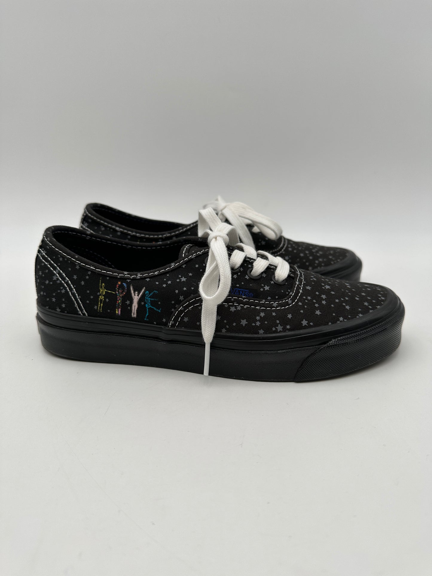 Amazon.com | Vans Authentic Black Rubber Shoes Men's Sneakers 0TSVBXH (4  Men/ 5.5 Women) | Fashion Sneakers