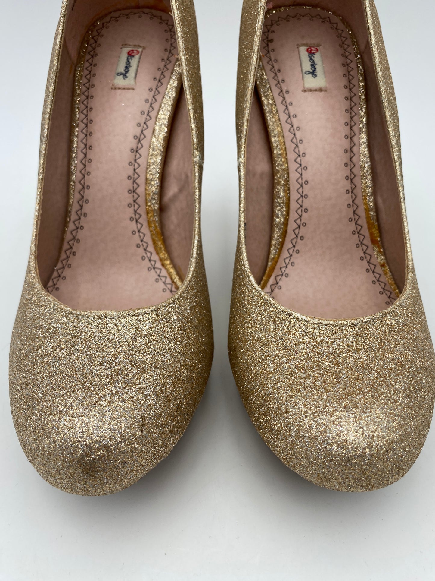 Olsenboye Size 7.5 M Gold Glitter OPepper Platform Pumps, 4.5" heel
