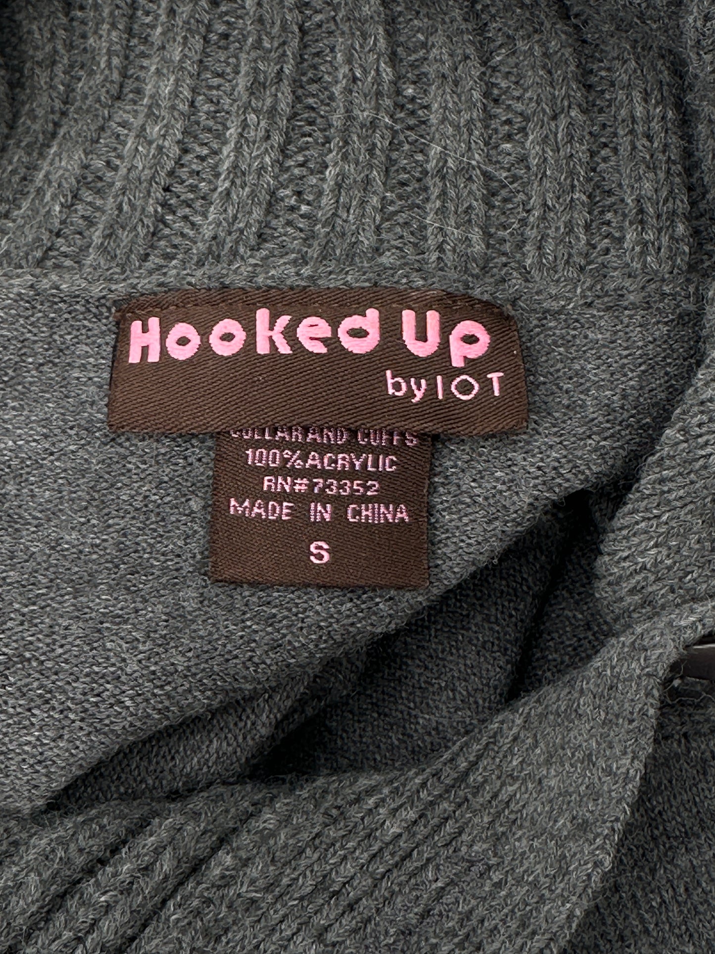 Hooked Up Size S Gray Cowl-Neck Long Sleeve Sweater