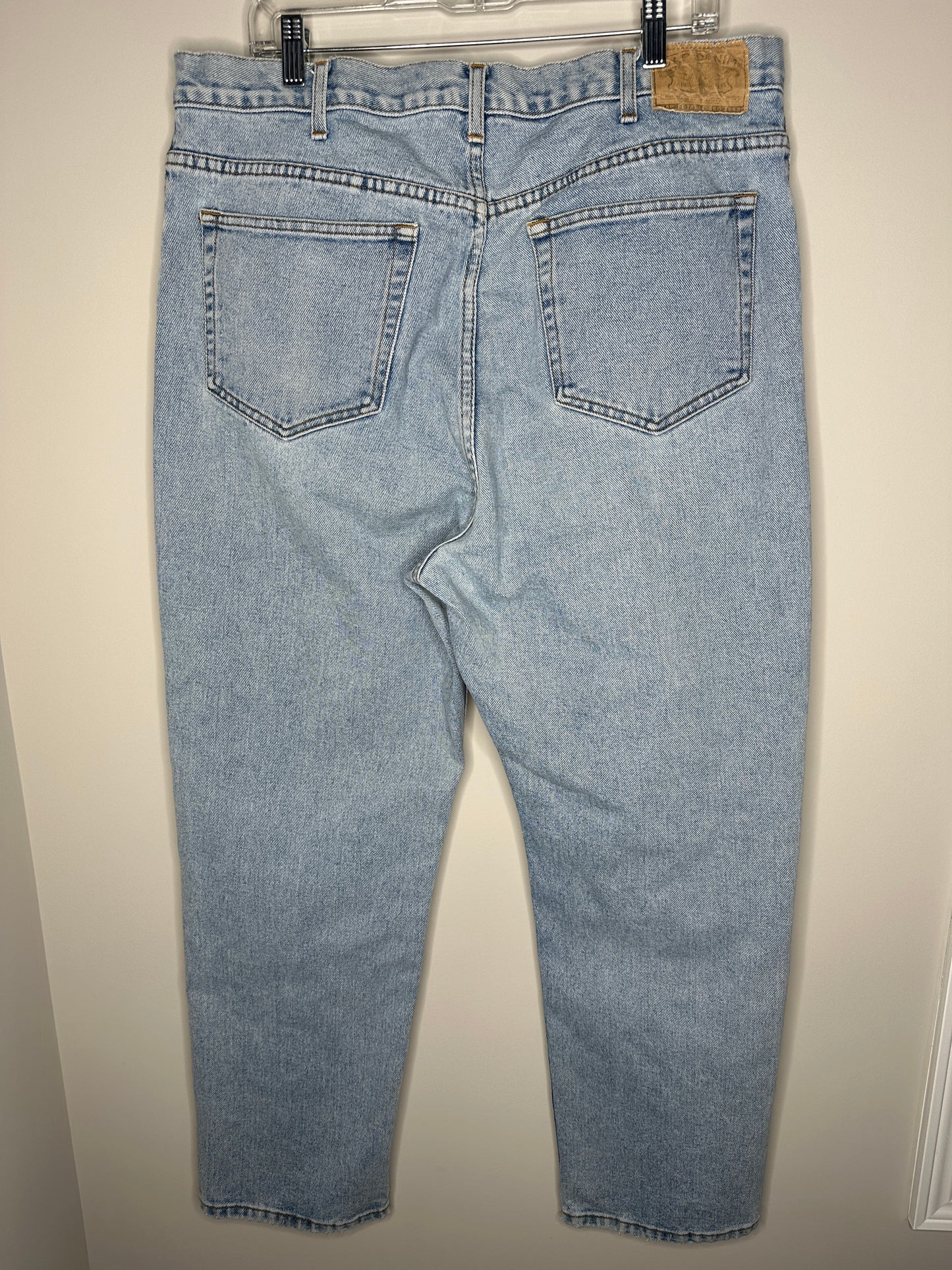 Gap Denim Men's Size 40 x 30 Light Wash Blue Denim Jeans